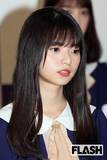 「齋藤飛鳥「16万円」の“高級見せパン”着用にSNS衝撃…流行りの“下着見せファッション”に寄せられる困惑」の画像1