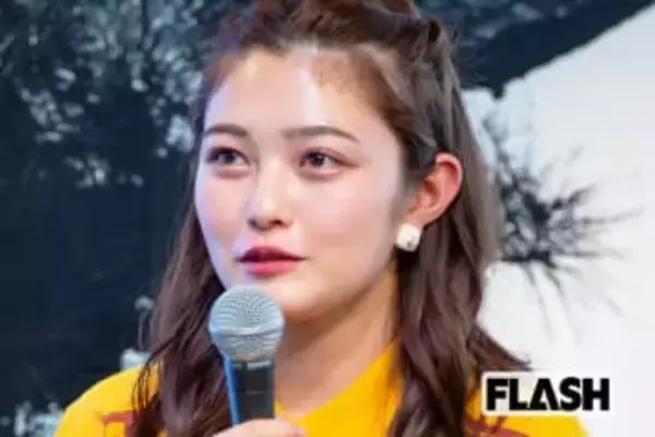 井上咲楽、“600万円愛車”衝動買いに「売れたな」の感嘆、“太眉カット”から始まった芸能界ドリーム