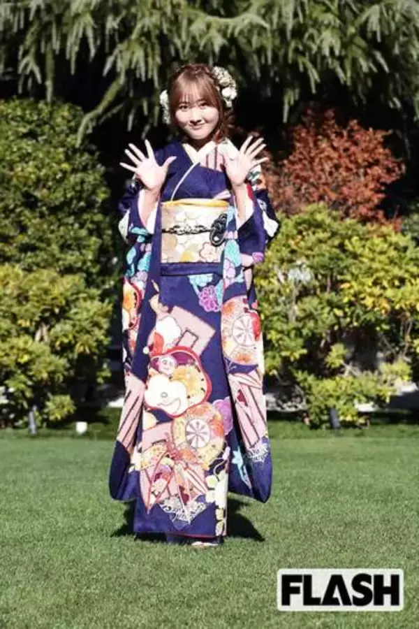 本田望結　ジンソーダをグイっ！「完全に目が据わってる」酒豪姿にファン騒然