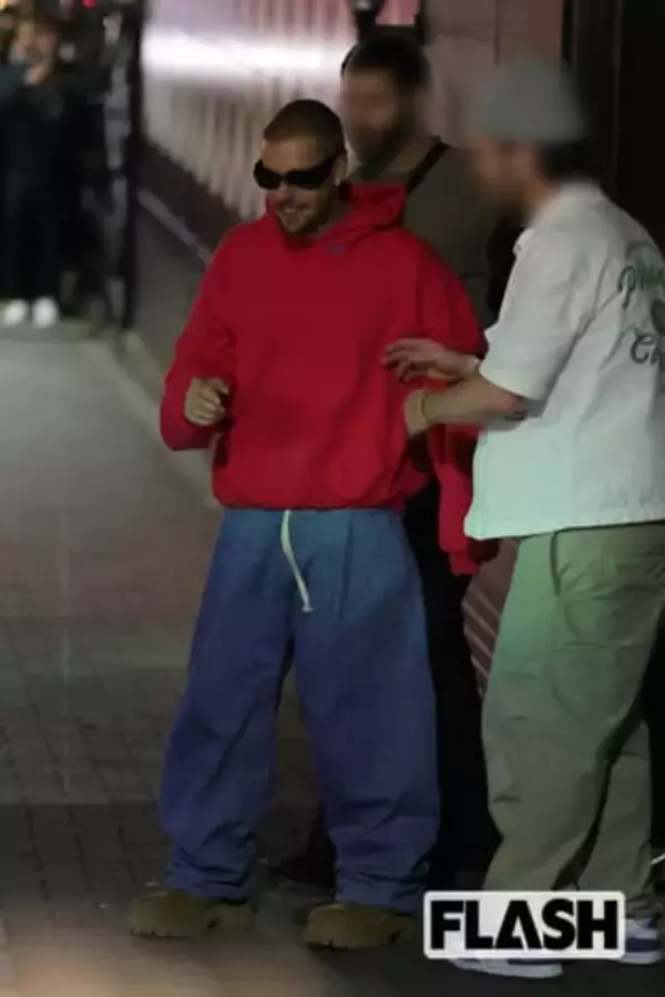 ジャスティン・ビーバー、妻のお迎えで麻布十番から “朝帰り”…世界的アーティストの意外と苦しい懐事情とは