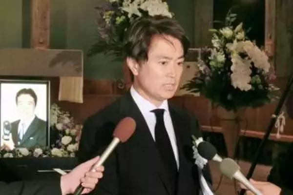 石黒賢、久々バラエティ番組出演で「老けないな」奇跡の還暦ビジュアルにファンも驚愕