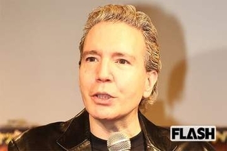 デーブ・スペクター、佐藤二朗の橋本愛への“アポなし楽屋訪問”に「ノックしたはず」私見もSNSでツッコミ殺到