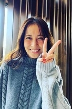 青木裕子、息子の入学式「目立たないで」の願いに“華やかコーデ”で参加「子の心親知らず」集まるツッコミ