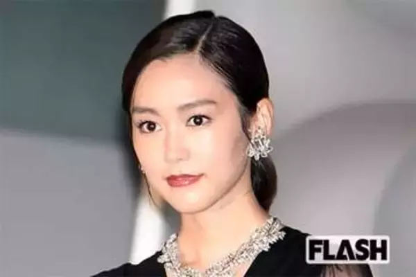 桐谷美玲　秋コーディネート披露も「細すぎ」ファン驚き…母になり6年、育児と仕事に奔走