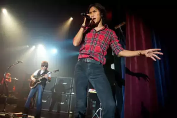 B’z稲葉、東京ドームで『タッチ』熱唱もいまだ拭えぬファンの違和感「はよ試合はじめてくれ」…背景にイメージの乖離