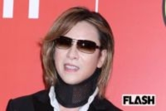 YOSHIKI、サウジアラビア公演の写真に「おしるこのようなもの」映り込んで指摘殺到…「調べておきます」と本人も反応