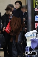 【紅白帰宅姿も華やか】松嶋菜々子はジーンズでもオーラ隠せず…氷川きよしもLisaも私服は “存在感” 抜群