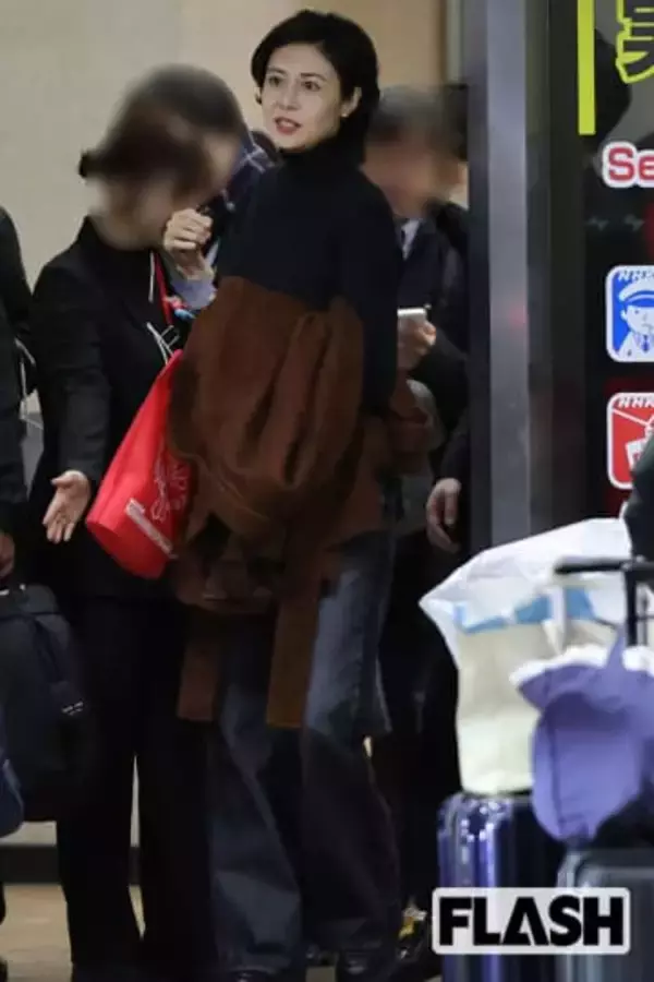 【紅白帰宅姿も華やか】松嶋菜々子はジーンズでもオーラ隠せず…氷川きよしもLisaも私服は “存在感” 抜群