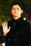 「眞栄田郷敦出演のマクドナルド『ろくでなしBLUES』コラボCM、“拳ナゲット”が「平成ノリすぎる」際立つ“世代間ギャップ”」の画像1