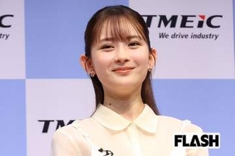 畑芽育、タイトな“花柄ワンピース”で『MUSIC AWARDS』のアンバサダー完遂…芸歴20年を越えMC業も順調