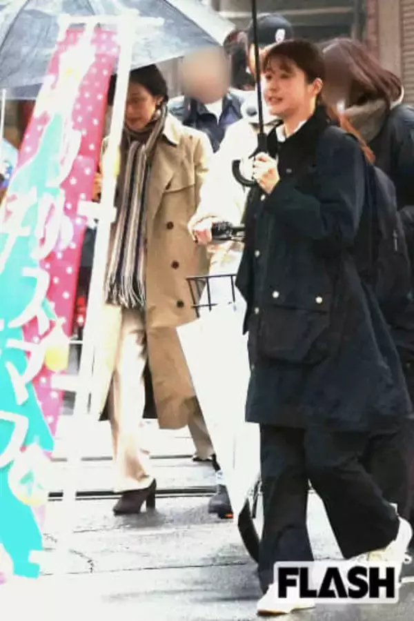 鈴木保奈美、NHKドラマ『対決』ロケ現場で見せた “名女優オーラ”…『東京ラブストーリー』から35年も第一線で活躍