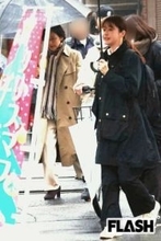 鈴木保奈美、NHKドラマ『対決』ロケ現場で見せた “名女優オーラ”…『東京ラブストーリー』から35年も第一線で活躍