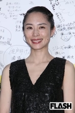 深津絵里が10年ぶりに舞台で主演　芸能活動“活発化”で期待される人気シリーズ最新作映画への“ワンチャン”出演
