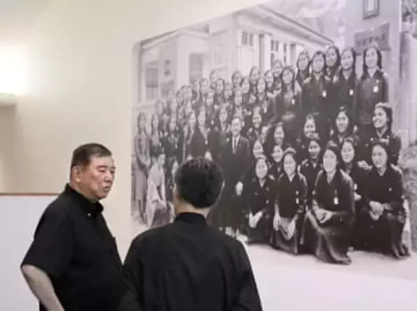 人気ビジュアル系バンド　沖縄公演の宣伝に「ひめゆり学徒隊」写真使用で抗議殺到…ライブ中止と活動自粛を発表