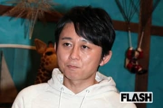 有吉弘行「aespa」紅白初パフォーマンスに見せた “硬い表情” が波紋…“戦後復興” 企画後の歌唱で際立つ「きのこ雲騒動」余波