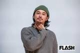 「東出昌大「死ねない理由を集める」自粛中の心境告白も、元妻・杏の “悲痛な境遇” との落差に集まる反発…唐田えりかに続く “被害者ムーブ” に違和感」の画像1