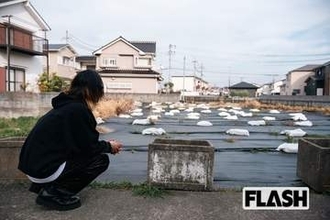 和歌山カレー事件・林眞須美死刑囚の長男と歩いた「28年後」の現場　作られた“毒婦”のイメージ、500人のメディアスクラム