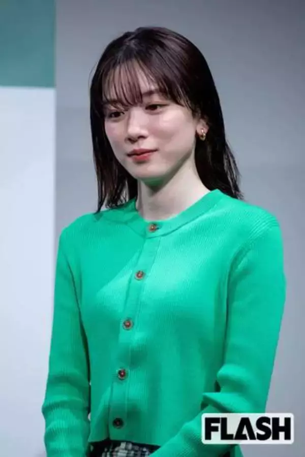 永野芽郁、フォトブックの“限定グッズ”発売決定…復帰模索のなか尾を引く「不倫報道」交流イベント開催で“アイドル化”加速