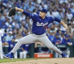 ドジャース、“最強左腕” スクーバル獲得も今季ワーストの6連敗…「驚きました」無策のロバーツ監督にNHK解説陣も疑問