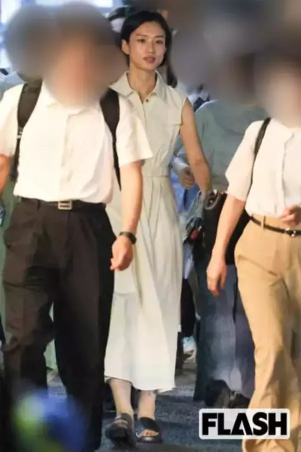 河合優実、歌舞伎町で酔っ払い“座り込み”衝撃ロケ姿　2年後の朝ドラヒロインへ進化する“カメレオン女優”