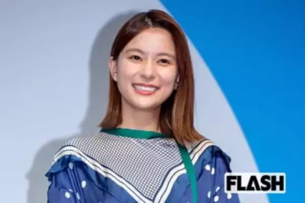 芳根京子、真っ黒ドレスで“美デコルテ”露わにファンも感激…20代ラストイヤー女優が見せた大人な雰囲気