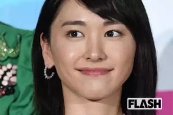 新垣結衣、表舞台での露出激減も“冬限定”メッセージの粋なファンサービス　夫・星野源の“不倫デマ”でも見せた気遣い