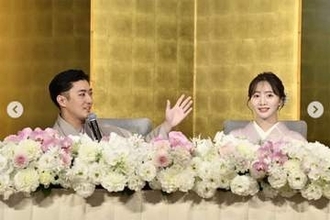 能條愛未　披露宴でのドレスは義母・三田寛子と“同じデザイン”、婚約会見では“着付けチェック”で進む「梨園の妻」への道