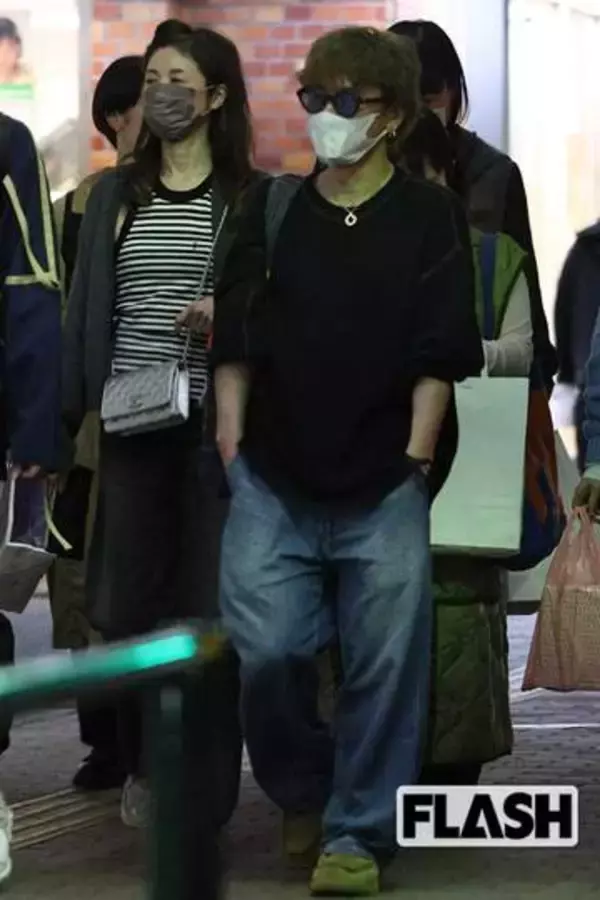 高岡早紀　SUPER EIGHT・安田章大と「激安もつ焼き」ハシゴ酒！「最後の恋は諦めない」53歳シンママの悠々自適ナイトライフ