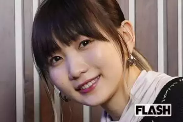 YOASOBI・ikura、ユニクロとコラボで見せた“ピンク髪”イメチェン連発“アイドル化”への変貌に困惑するファンも