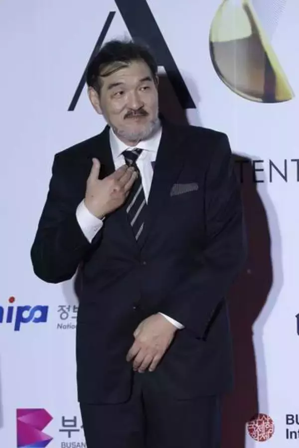 パワハラ報道のVIVANT福澤監督、武田鉄矢がかつて明かした“熱血演出”「上戸彩さんの頬が」