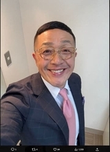 スマイリーキクチ 「心が壊れそうな時に電話が」恩人・千原せいじの“男気”を告白…暴言騒動で失墜した好感度の起爆剤になるか