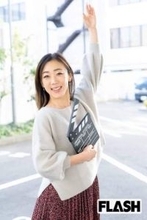 元フィギュア女王・村主章枝　黒チューブトップで大人の色気全開“セクシー路線”の裏に“したたか生き残り戦術”