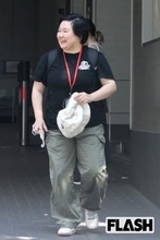 【一部ファンは不快感も】やす子に「デビューできない」イジり受けた“人気アイドル”にエール集まる…下積み12年も“芸人顔負け”スキル