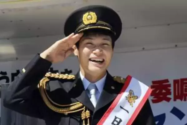 もう中学生、結婚報告の直筆メッセージが「リアル中学生の字」とファン衝撃…お相手は長野県出身の美人モデル