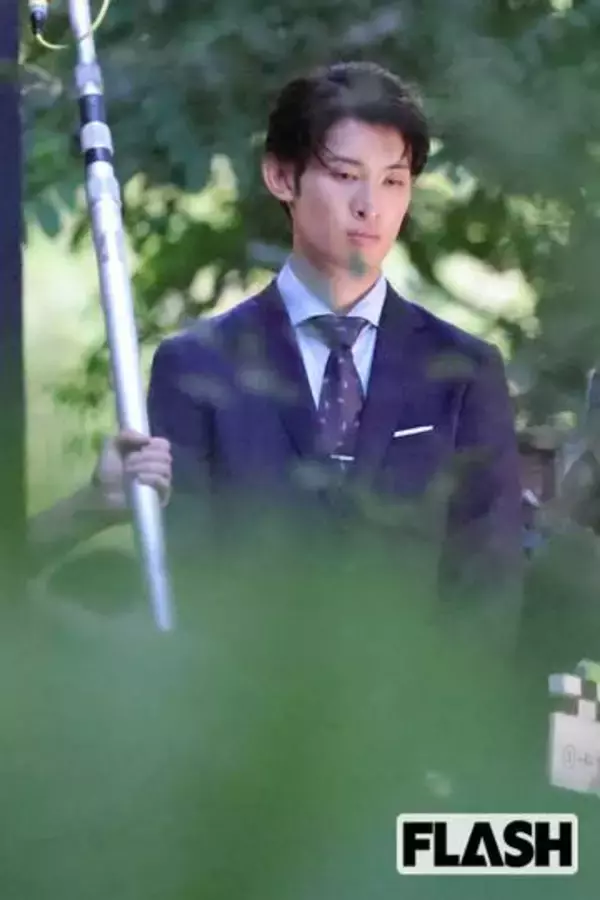 Snow Man・向井康二が福田麻貴と“手つなぎデート”予告映像に「リア恋枠」ファンからの「ガチ無理」悲鳴続出