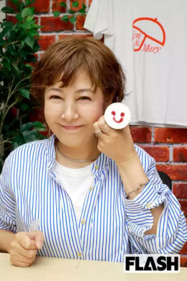 ミッチョン、アミー、のりりん「花の85年組」が“同期”井森美幸ライブ鑑賞、スリーショットにファン感激!