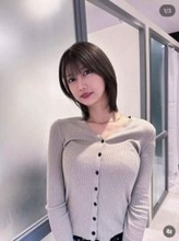 瀧山あかねアナ「お鮨食べた」投稿に違和感覚えるユーザー続出…鮨の写真なし、“ロゴドン”Tシャツ姿にツッコミ殺到