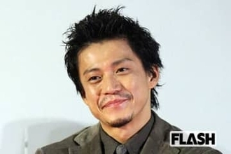 小栗旬『豊臣兄弟!』織田信長の主人公たちとの“声のトーン差”が思わぬ波紋「ボリュームどこに合わせれば」悩む視聴者