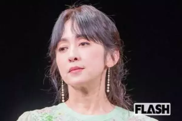 斉藤由貴　“魔性の女”が「W不倫離婚」から2年…“14年交際”医師との還暦デート報道に驚き