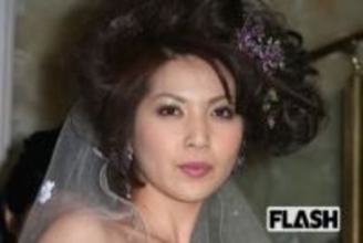 飯島直子、小泉今日子と韓国で乾杯ツーショット披露“アラ還”女性のロールモデルがドラマ共演で築いた深い絆