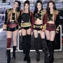 【原爆ランプ騒動】aespa・ニンニン　別人級の金髪ショートにイメチェン…『紅白』欠場から2カ月、ワールドツアーに気合十分