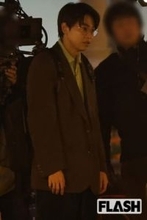 兄・菅田将暉譲りの現場サービス…菅生新樹、主演ドラマでの“真剣ロケ姿”豪華差し入れで示す座長の自覚