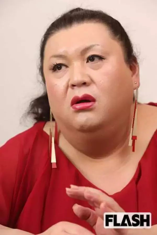 マツコ・デラックス「母の日・父の日」廃止論に激怒　背景に“亡き母と施設の父”への深い想い