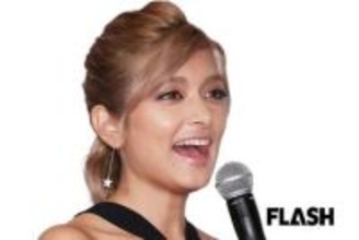 ローラ　“ほぼ裸”の大胆背中露出に「強さと美しさ」ファンうっとり…農業スタートから1年、築きあげた“オピニオンリーダー”の座