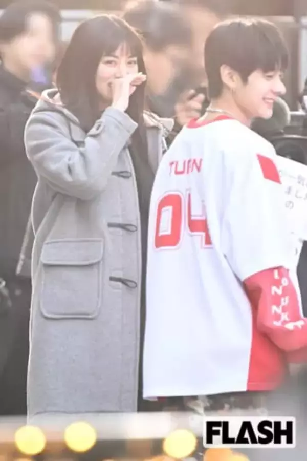 【神ファンサ】池田エライザ　可愛すぎるハートポーズ！　高い好感度で“爆死ドラマ”の盛り返しに期待大