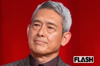 ヒョウ柄コートにサングラス…鶴見辰吾 “ド派手服” に「イケオジ！」絶賛の声…若さの裏にストイックな体力作り