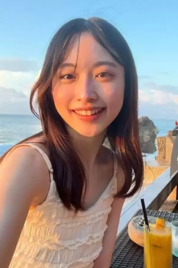 「元医大生の美人YouTuber　3年ぶりに動画投稿再開も大炎上「どの科も高齢者医療」「私には合わない」発言に批判殺到」の画像