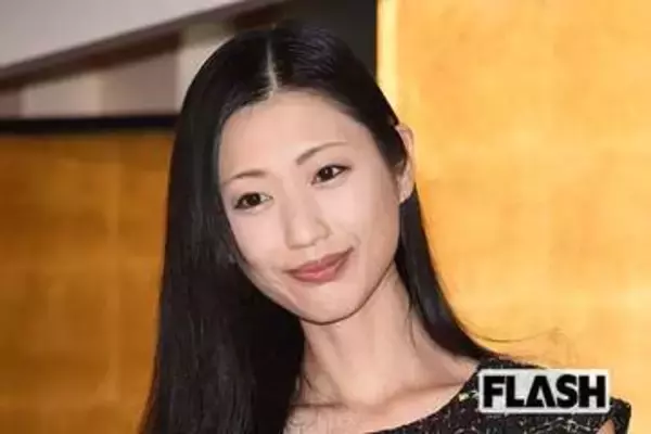 壇蜜　久々公の場で笑顔も、やはり気になった“痩せ姿”…夫が描く“夫婦生活漫画”が高評価のいっぽうで