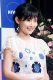 「安倍なつみ　『24時間テレビ』で見せた“45歳の透明感”、夫・山崎育三郎と“間接夫婦共演”に騒然…「格差婚」の声を覆した元アイドル妻の“内助の功”」の画像1