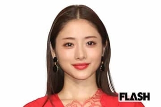 石原さとみ　3年ぶりに美容誌の表紙　2児の母となるも変わらぬ美貌にファン唖然　産後の“セーブモード”からギアチェンジ